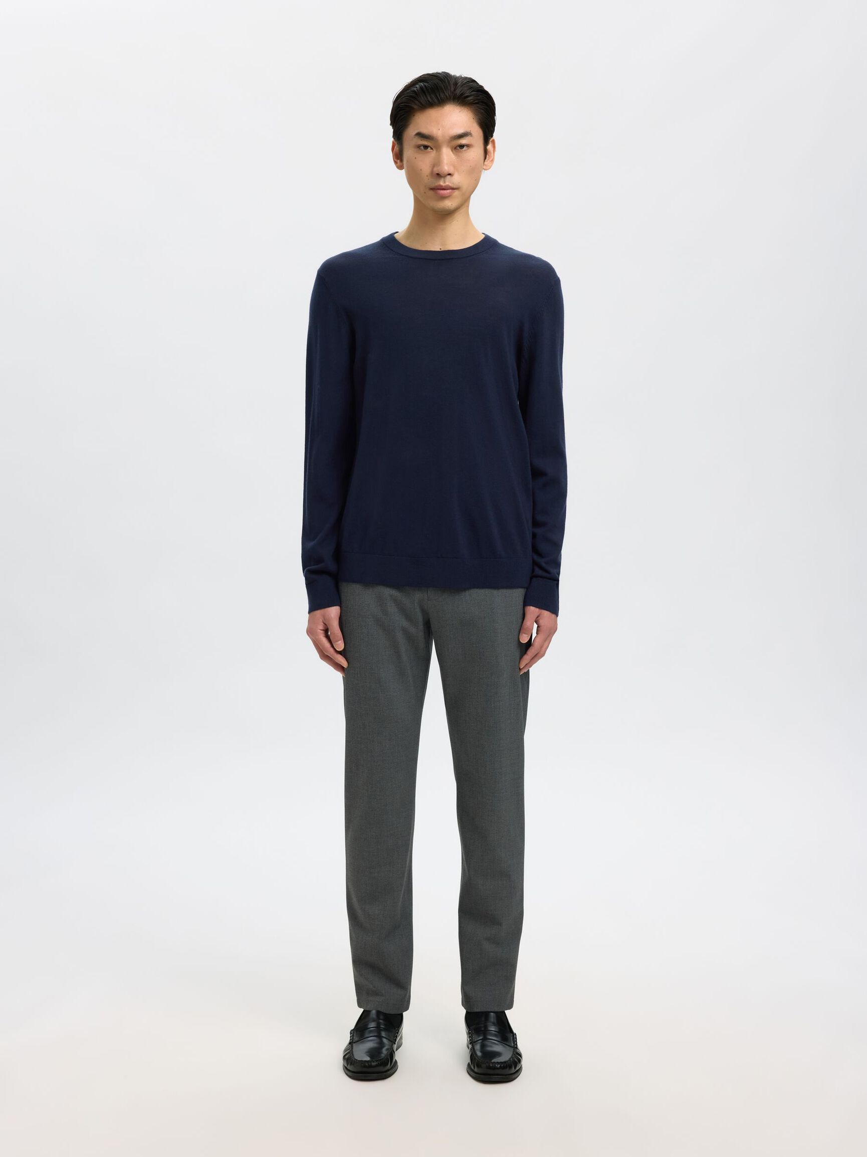 100% MERINOULD CREW NECK JUMPER