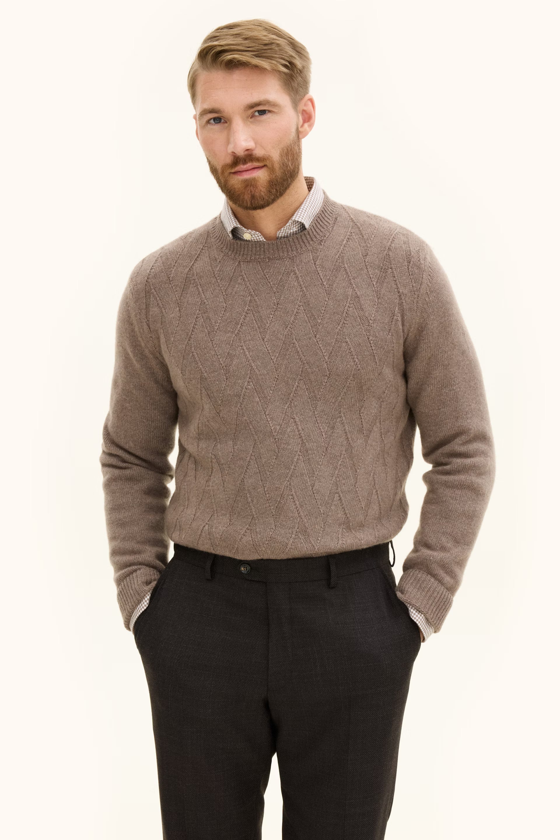 ASTON ROUNDNECK SWEATER I CASHMERE