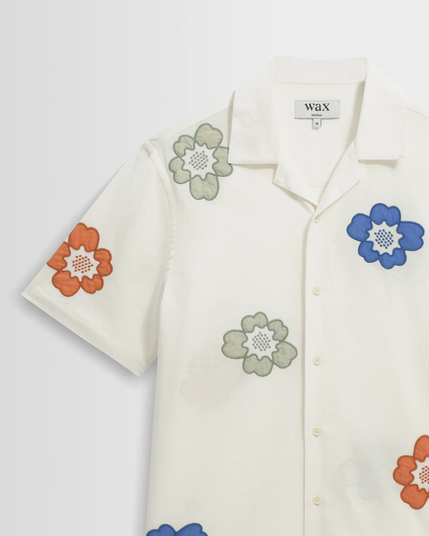 APPLIQUE FLORAL SKJORTE