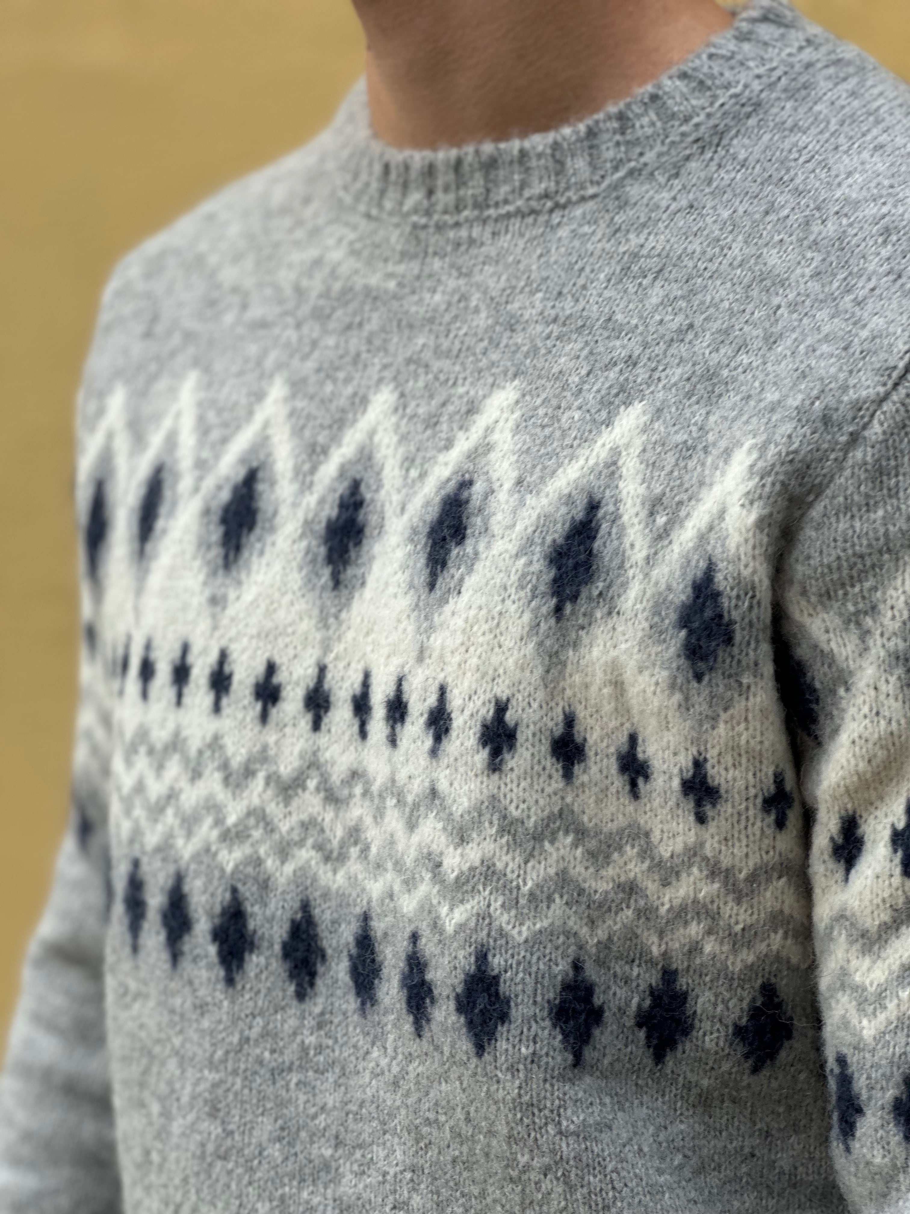 GIROCOLLO JACQUARD CREWNECK I EXTRA FIN ULD