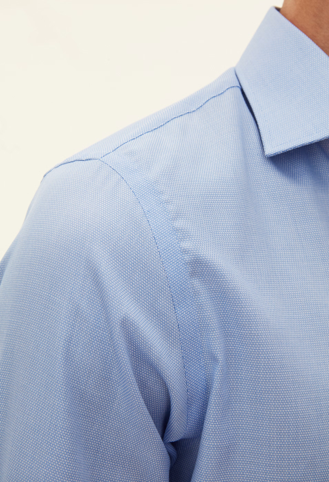 SLIM FIT CUT AWAY NON IRON