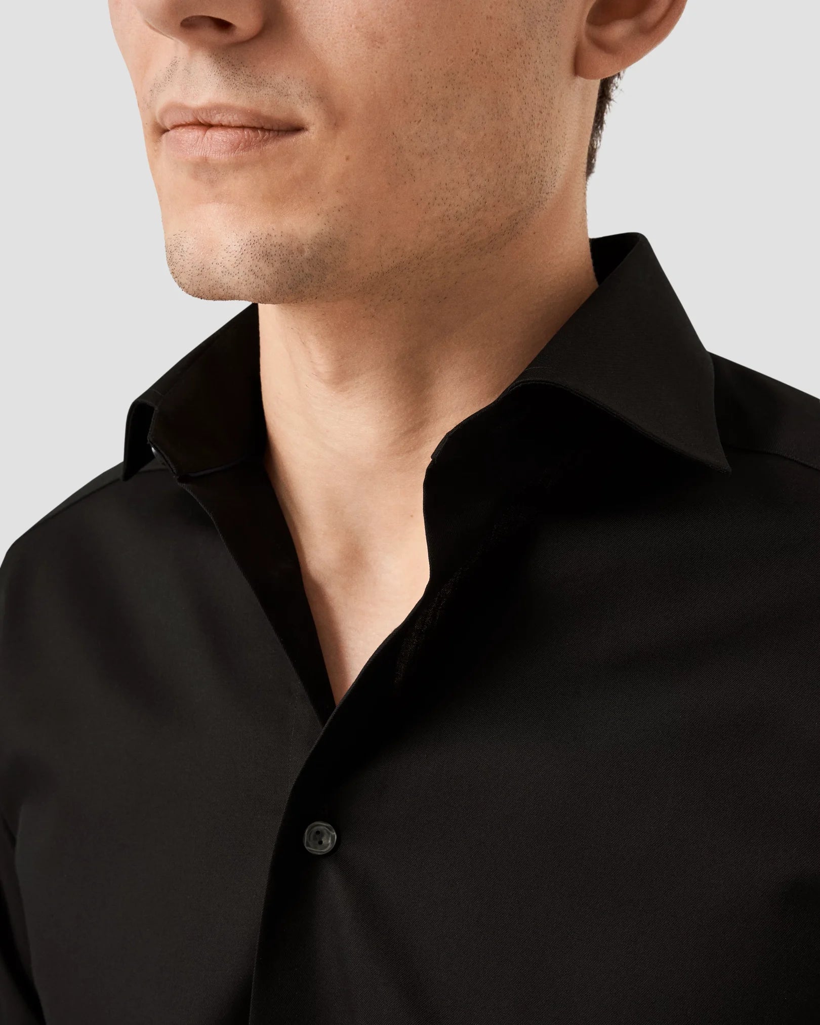 SIGNATURE TWILL SHIRT / SLIM FIT / CUT AWAY FLIP