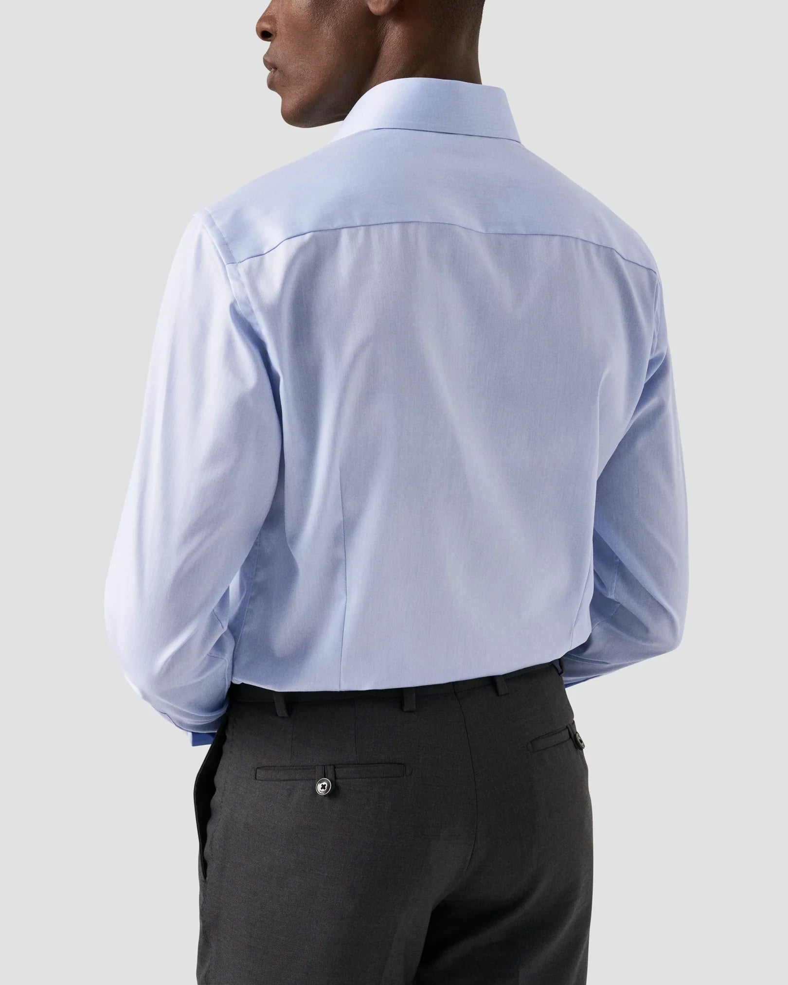 SIGNATURE TWILL SHIRT / SLIM FIT / EXTREME CUT AWAY FLIP