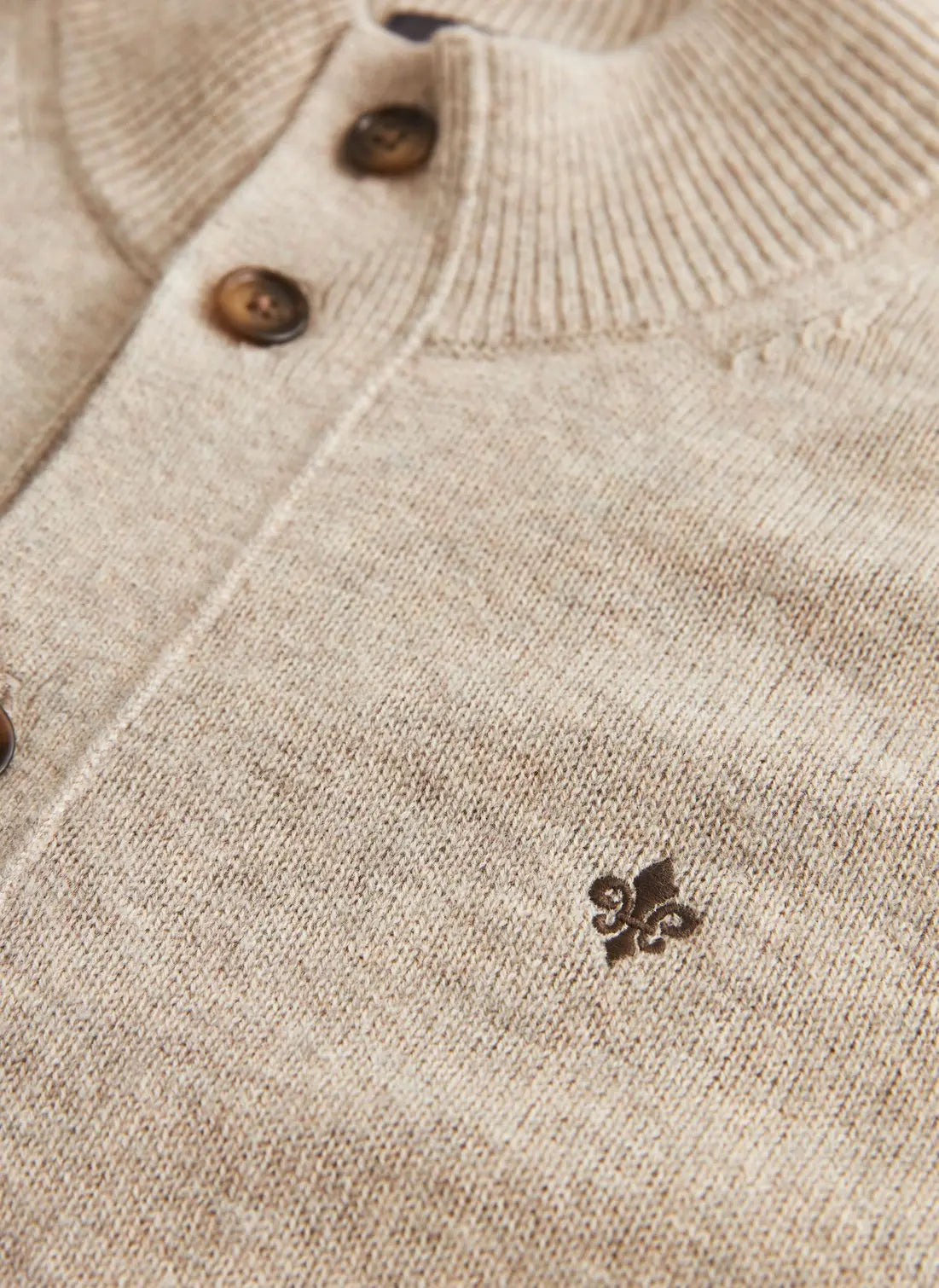 HERTFORD BUTTON 100% MERINO CARDIGAN