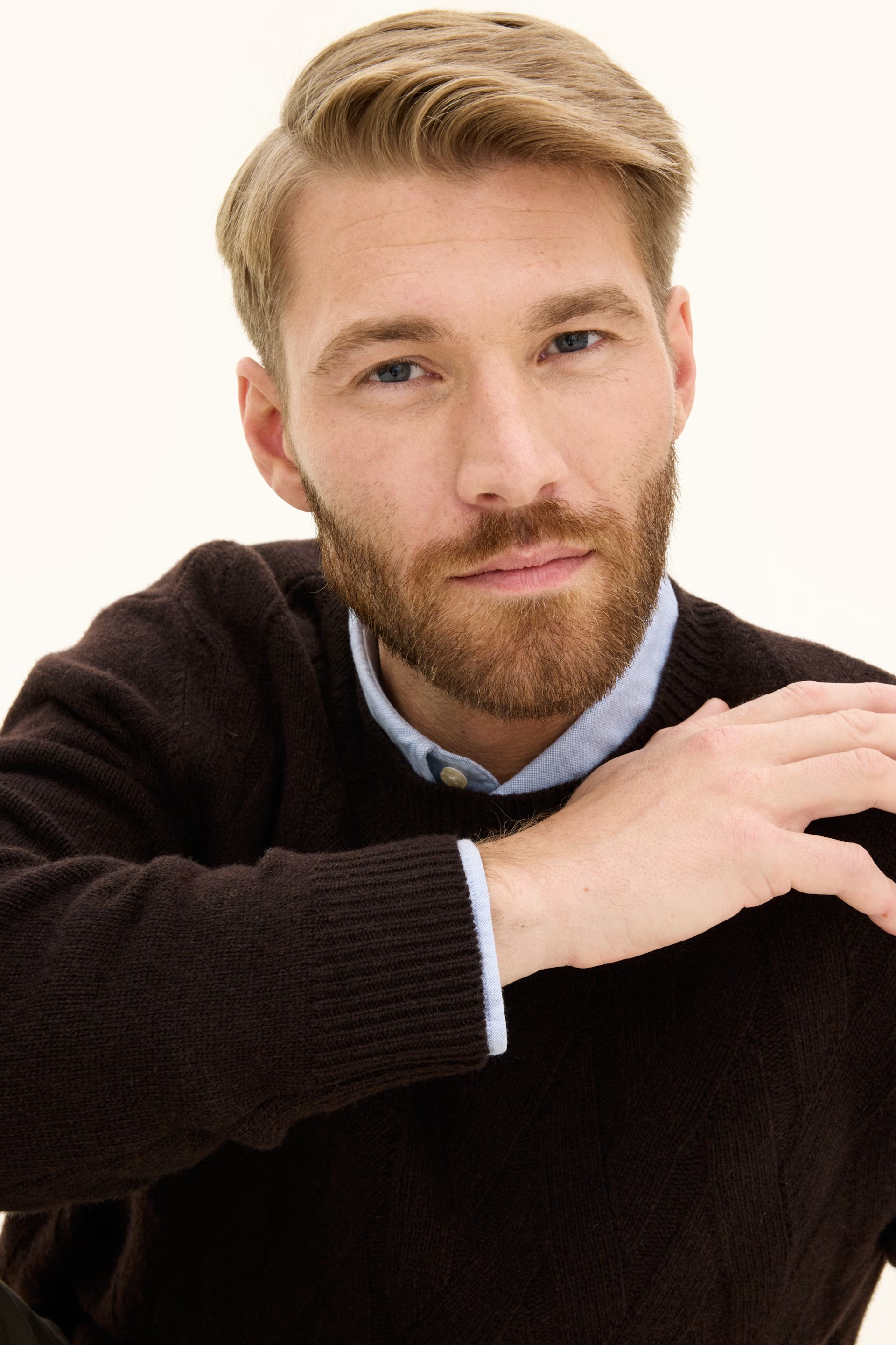 ASTON ROUNDNECK SWEATER I CASHMERE