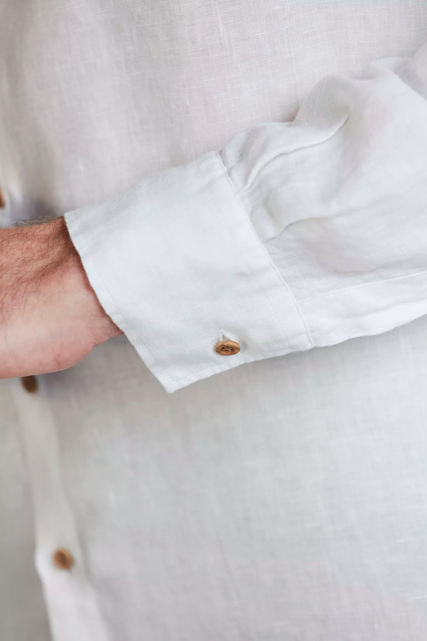 CLASSIC LINEN SHIRT