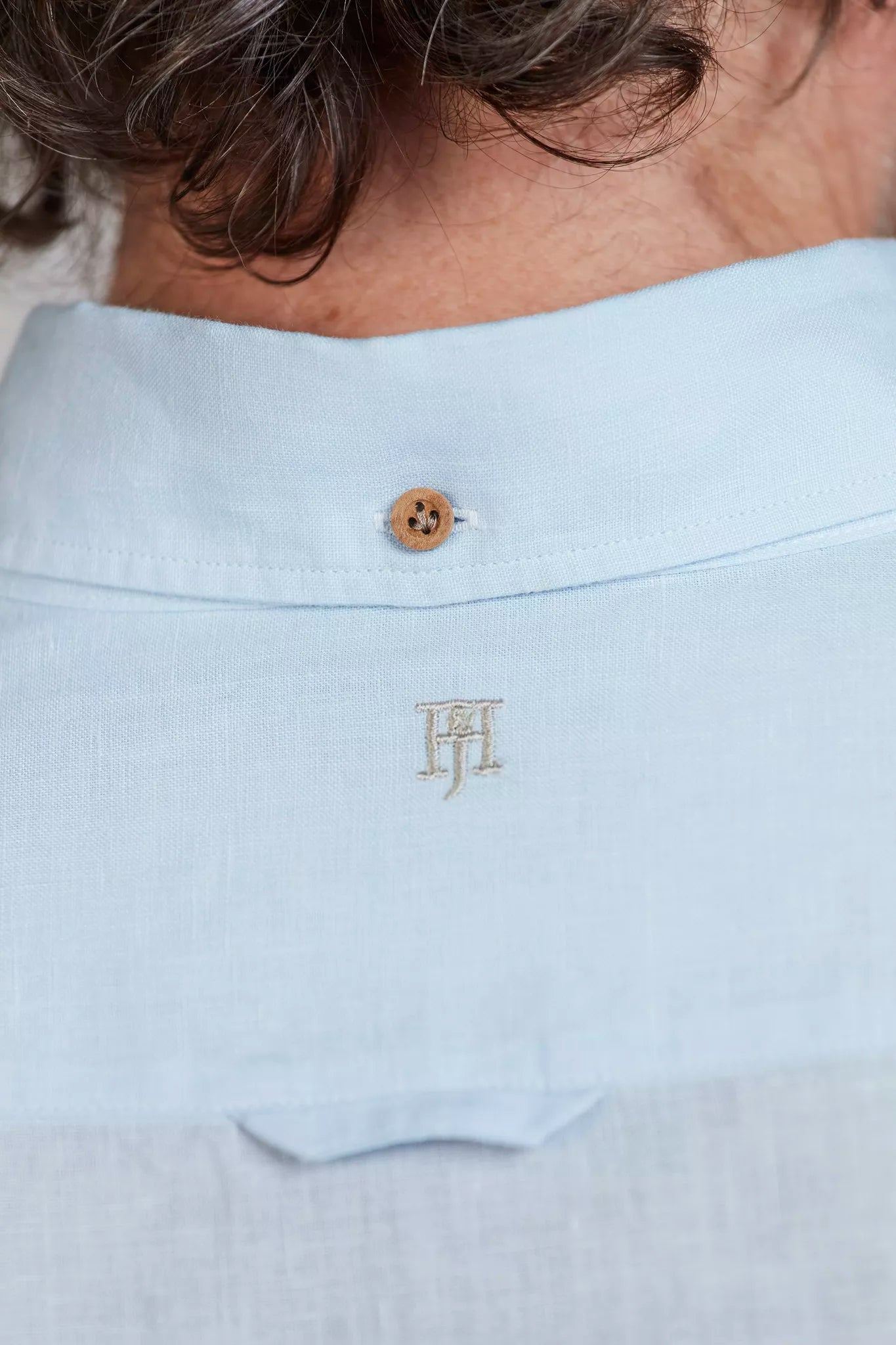 CLASSIC LINEN SHIRT