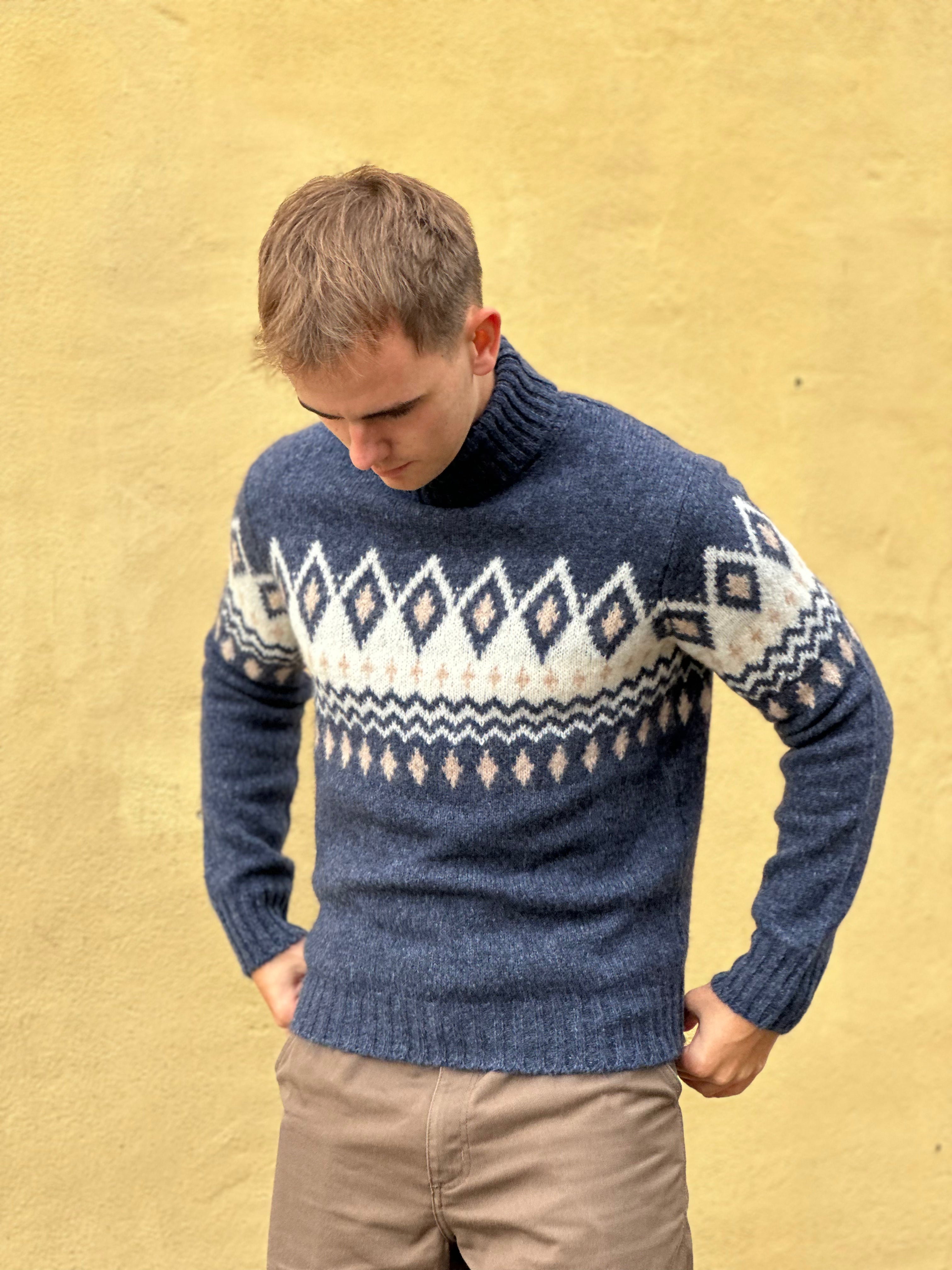 JACQUARD RULLEKRAVE I EXTRA FIN ULD