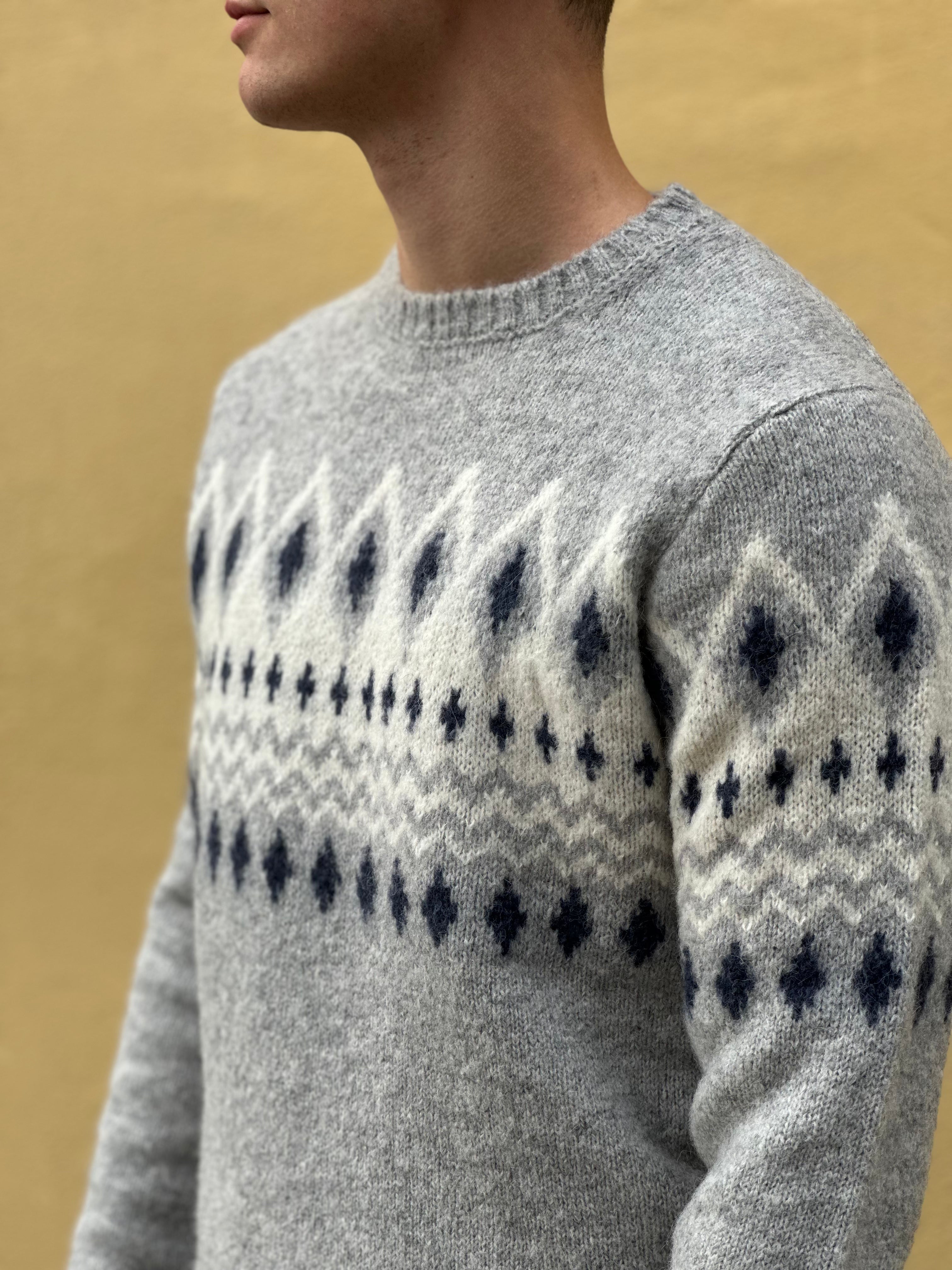 GIROCOLLO JACQUARD CREWNECK I EXTRA FIN ULD