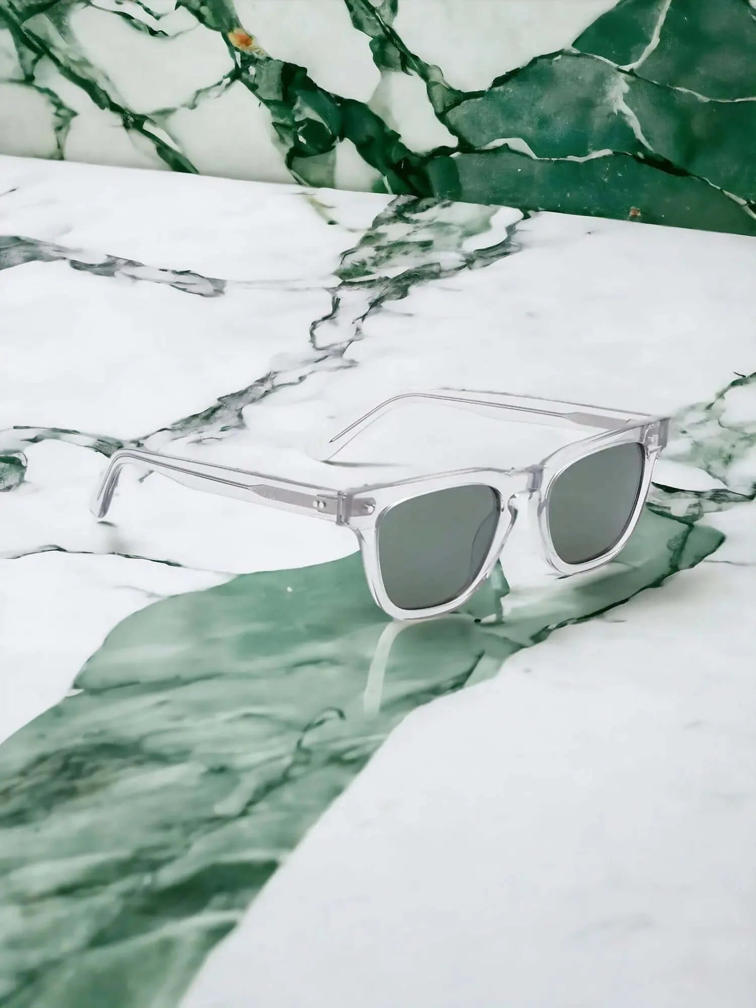 OWK Miquel | Transparent