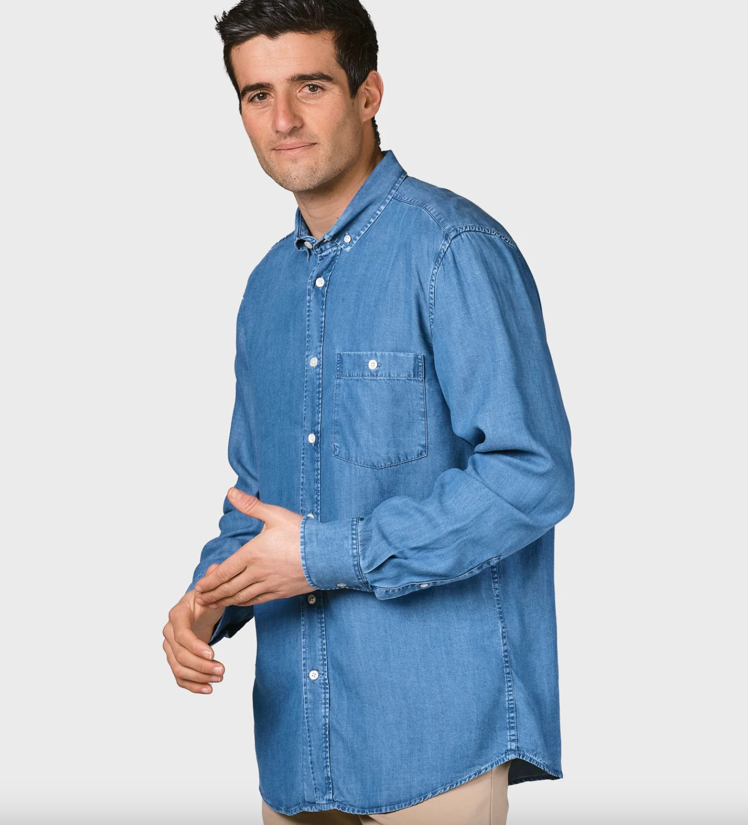 BENJAMIN CHAMBRAY SHIRT