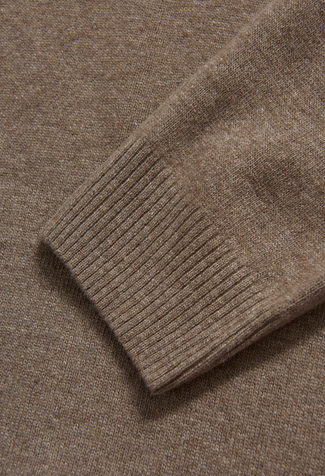 VALTER ROUNDNECK STRIK