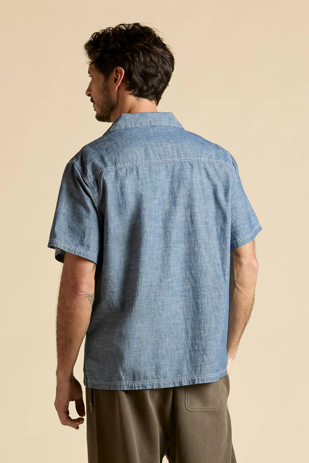 CAMICIA CON MANICA CORTA