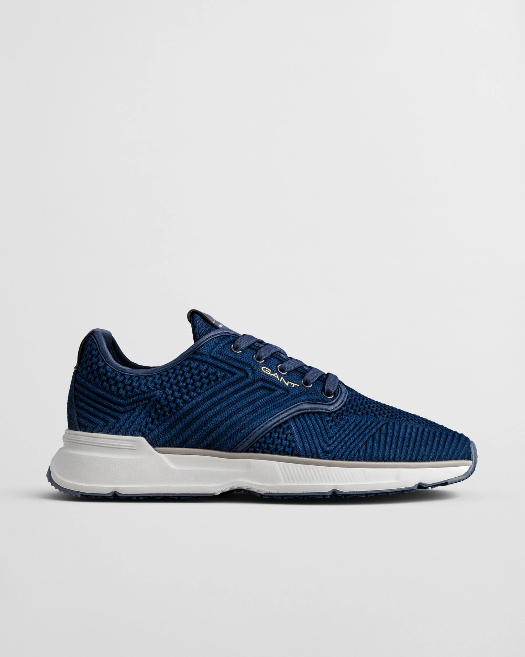 BEEKER SNEAKERS