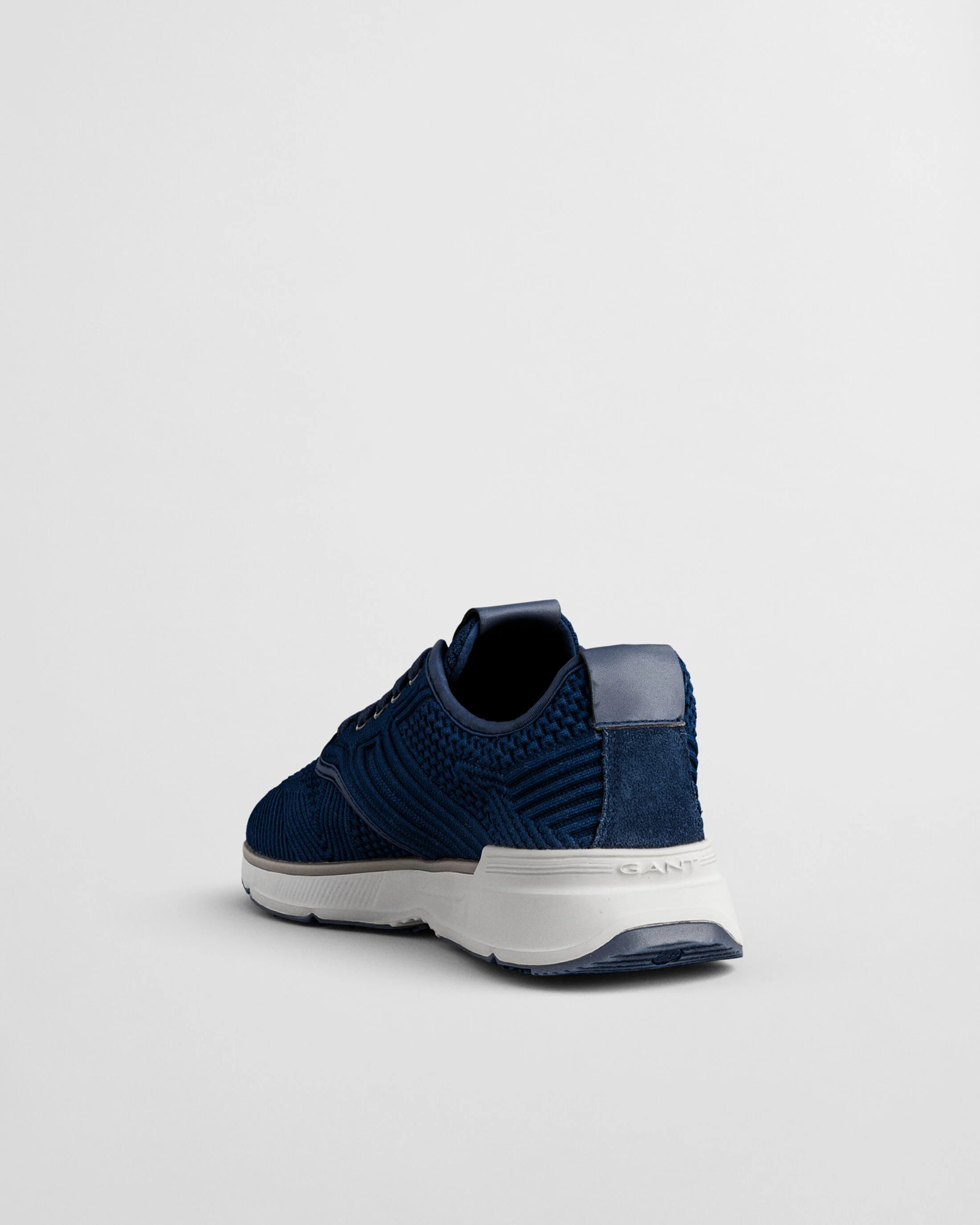 BEEKER SNEAKERS