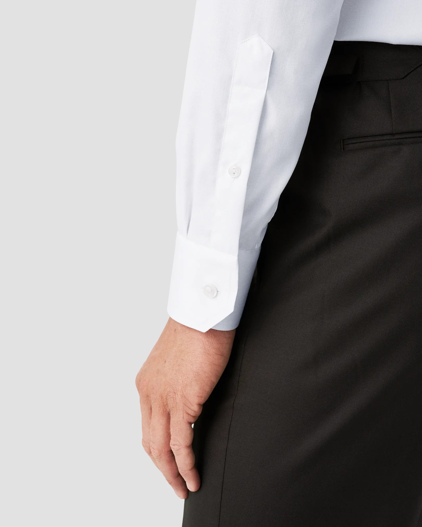 SIGNATURE TWILL SHIRT / SLIM FIT / EXTREME CUT AWAY FLIP