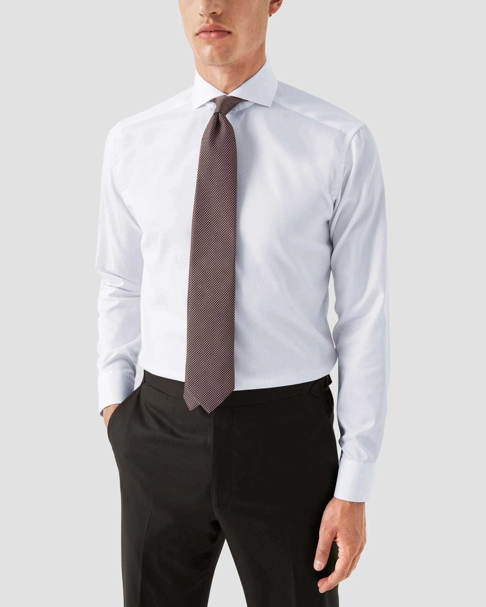SIGNATURE TWILL SHIRT / SLIM FIT / EXTREME CUT AWAY FLIP
