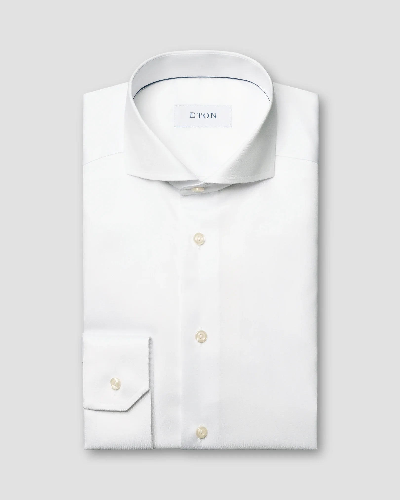 SIGNATURE TWILL SHIRT / SLIM FIT / EXTREME CUT AWAY FLIP